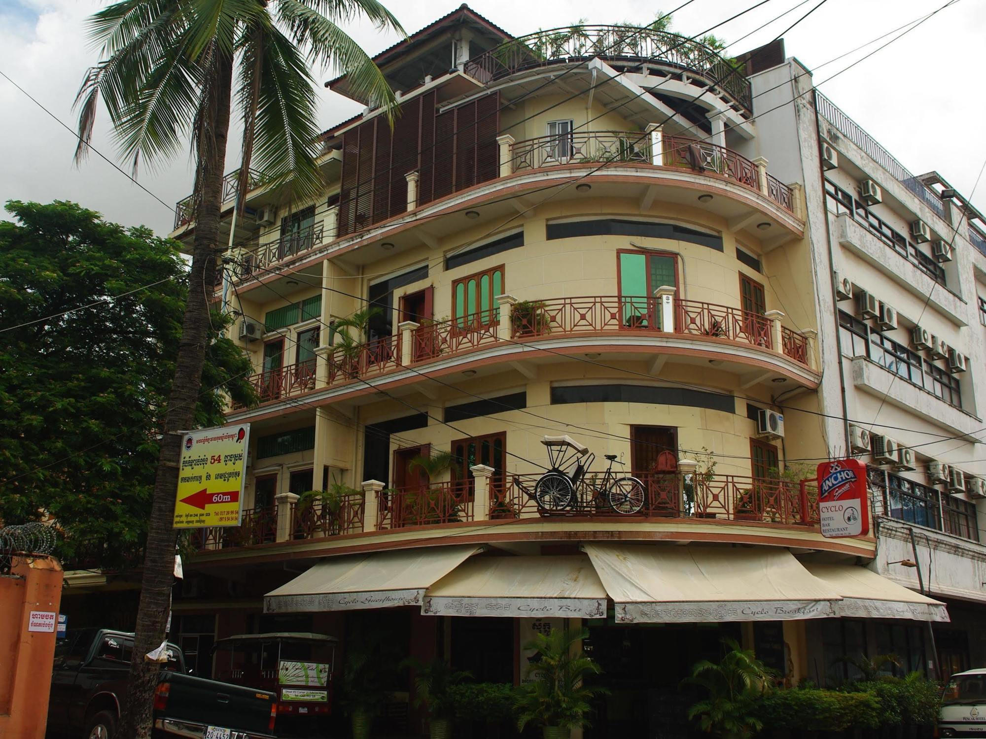 Cyclo Hotel-Bar-Restaurant Phnom Penh Exterior foto